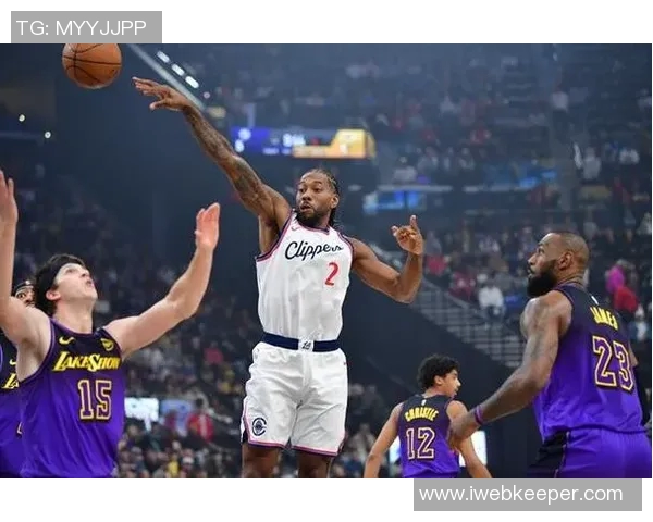 湖人胜快船，詹姆斯再次砍下三双数据